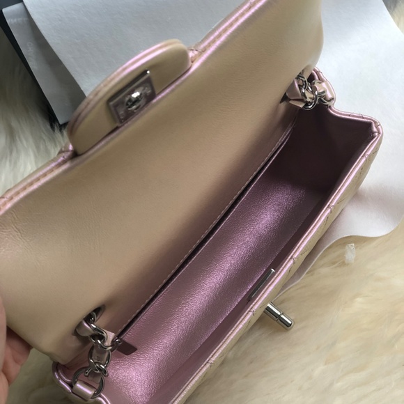 ❌Sold❌ 21K Chanel Metallic Pink Calfskin Mini Rectangular Crossbody Bag Silver - Picture 8 of 9